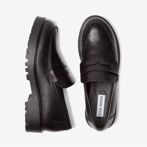 Steve Madden Loafers. Size 8